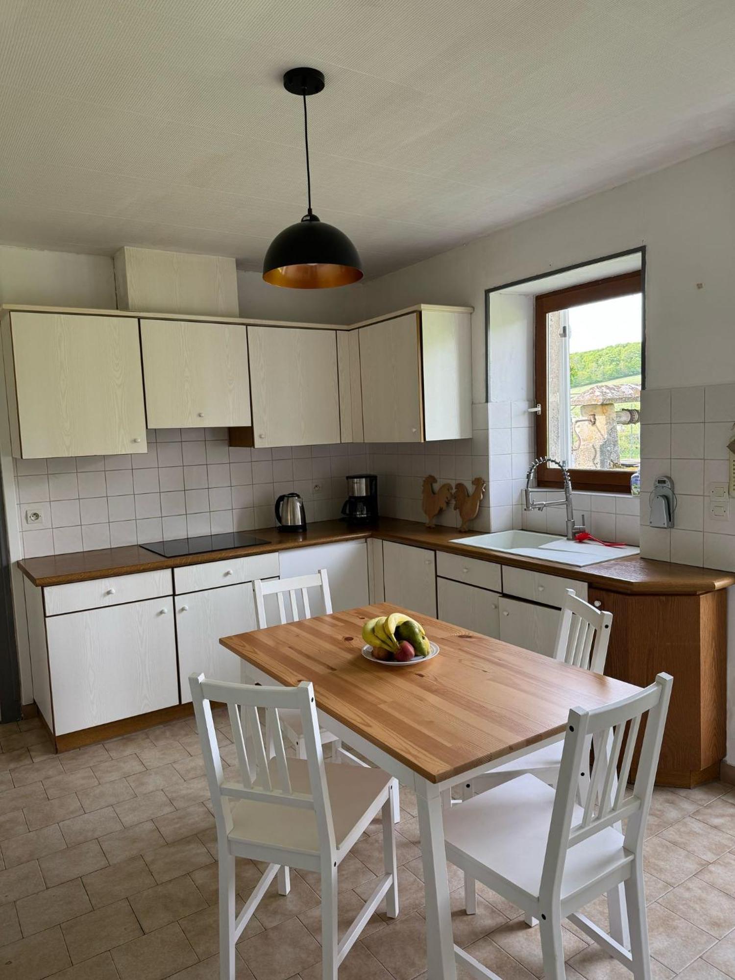 Gite A La Ferme Le Rousset Exterior foto
